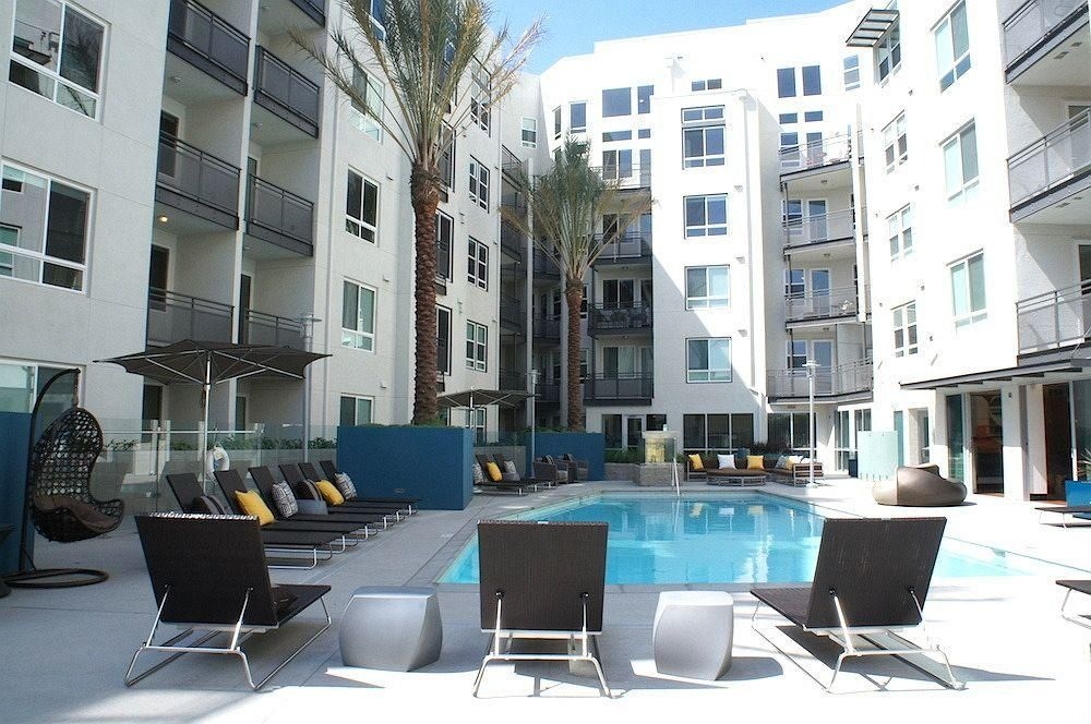 The 5200 Wilshire BLVD2