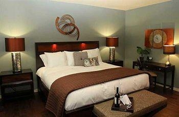 The Tavern Hotel4
