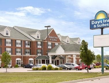 Days Inn and Suites Marion, IN3