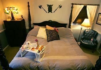 Little English Guesthouse Bed and Breakfast0