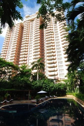 Pantip Suites0