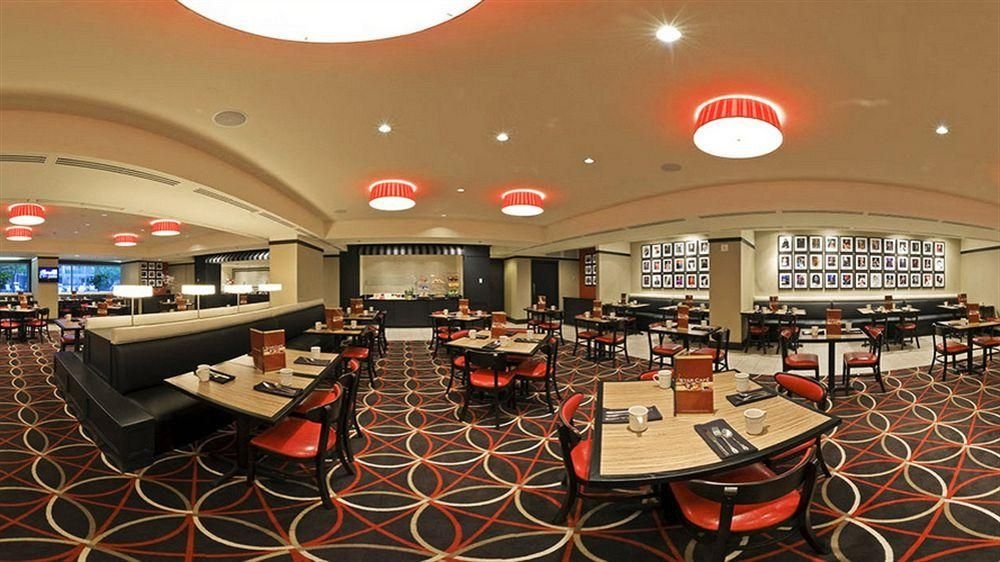 Radisson Hotel At Star Plaza2