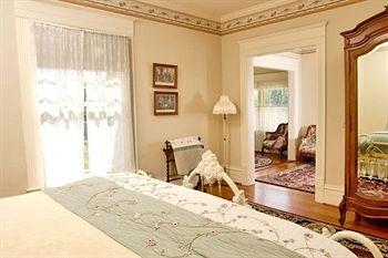 Corinthian Bed And Breakfast1