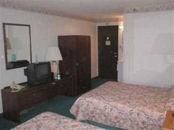 TRAVELODGE FAIRBANKS1
