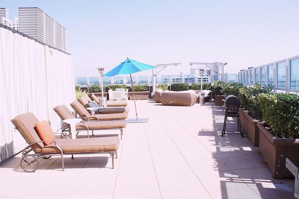 90210 @ Blu Beverly Hills Apartments4