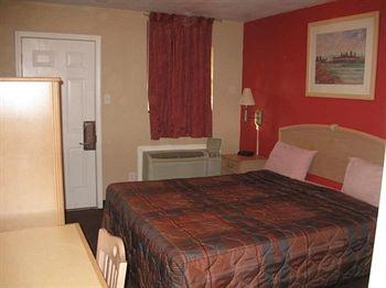 Western Skies Motel3