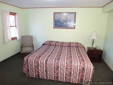 Pine Ridge Motel3