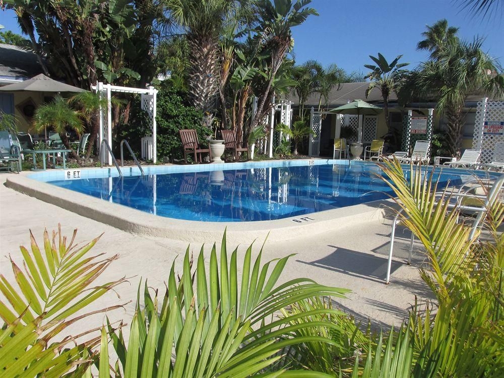 Amber Tides Motel4