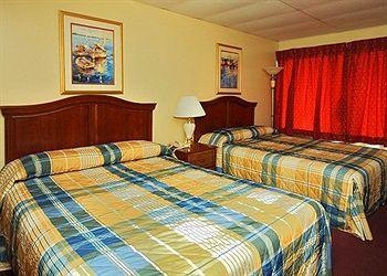 Econo Lodge4