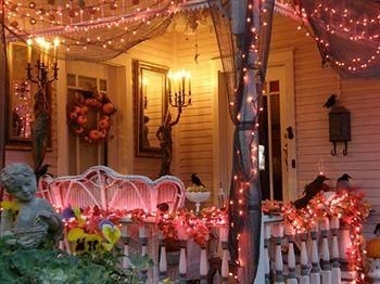 The Gilded Lily Bed & Breakfast0