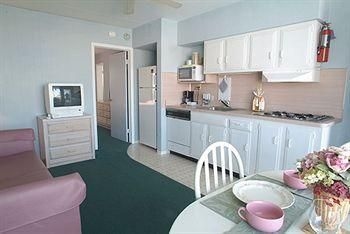 The Caprice Motel0