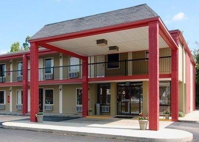 Econo Lodge Inn & Suites Fort Rucker4