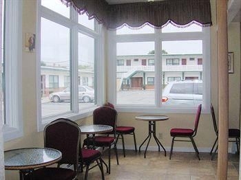 TRAVELERS INN4