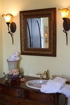 Blue Heron Inn1