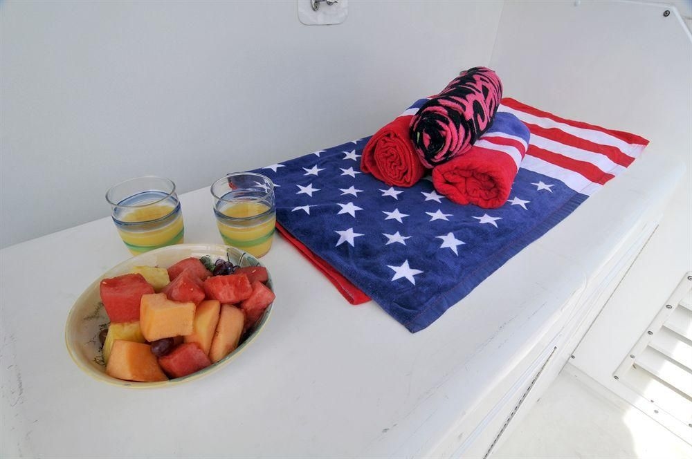 Miami Yachting Company0
