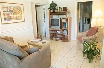 Pelican Place3