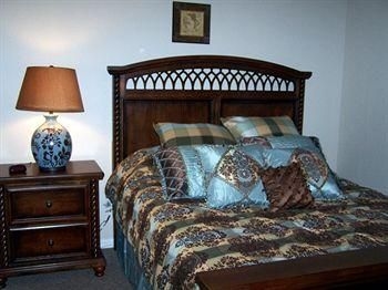 SUNSPLASH VACATION HOMES4