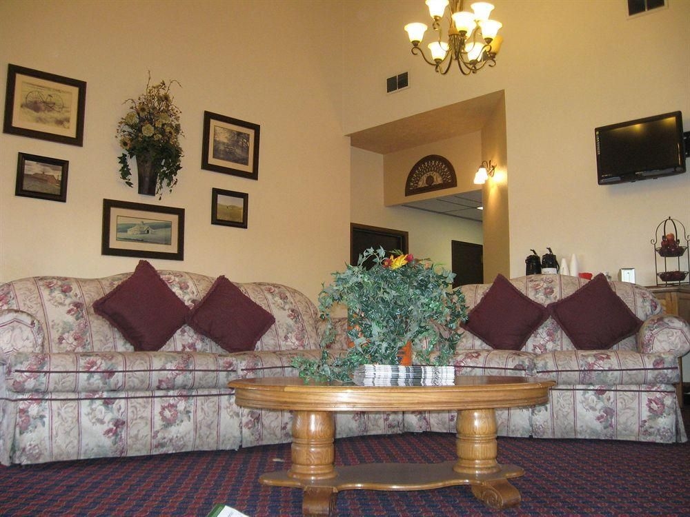 Cedars Inn & Suites Ritzville1