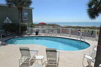 Schooner Hotel4