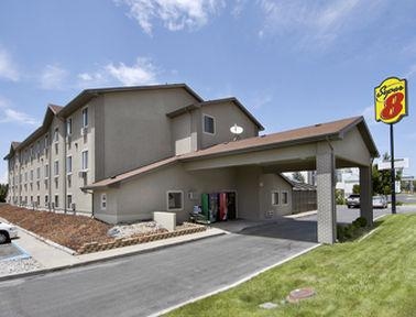 Super 8 Motel - Logan0