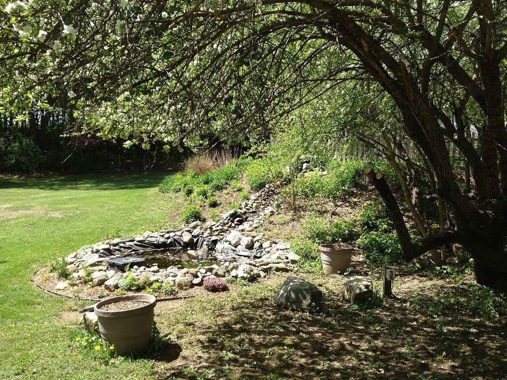 Ten Acres Lodge2