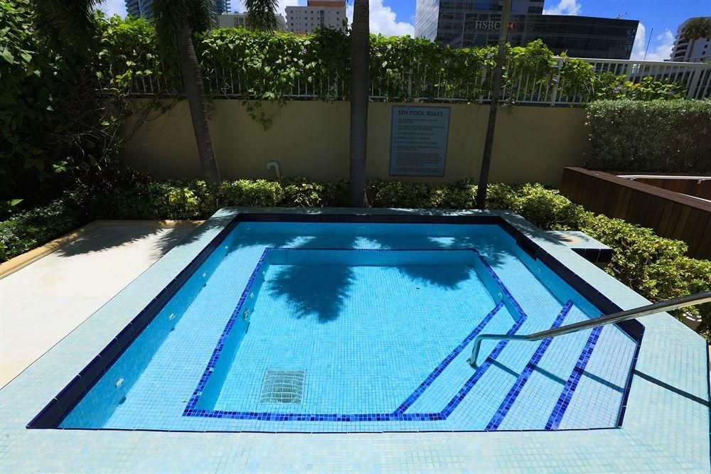 Pelican Residence at One Broadway4