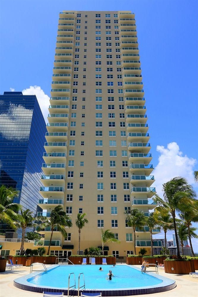 Pelican Residence at One Broadway2