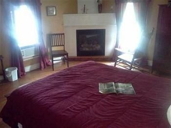 Daughter of the Stars Bed and Breakfast1