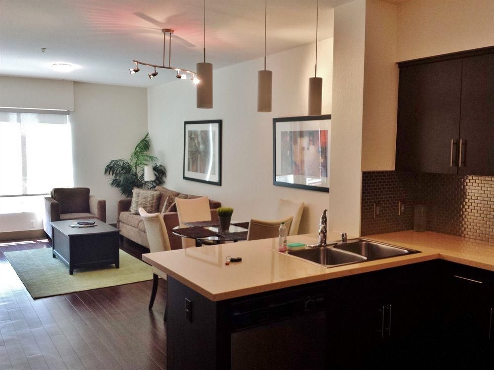 Hollywood Blvd Extended Stay1