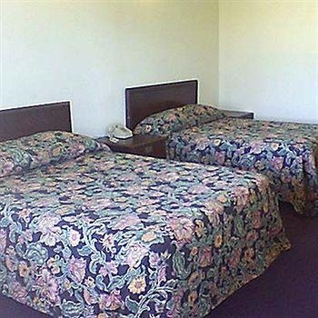 Delux Inn Mesquite1