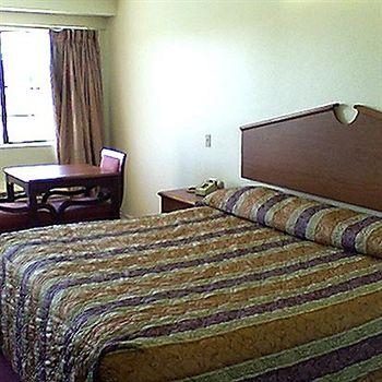 Delux Inn Mesquite0