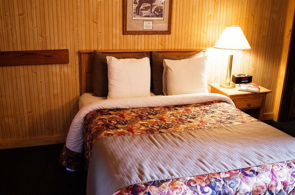 El Rancho Motel0