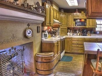 The Log House Lodge3