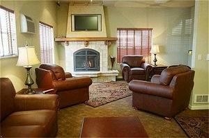 Stratford Suites Inn2