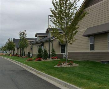 Stratford Suites Inn1