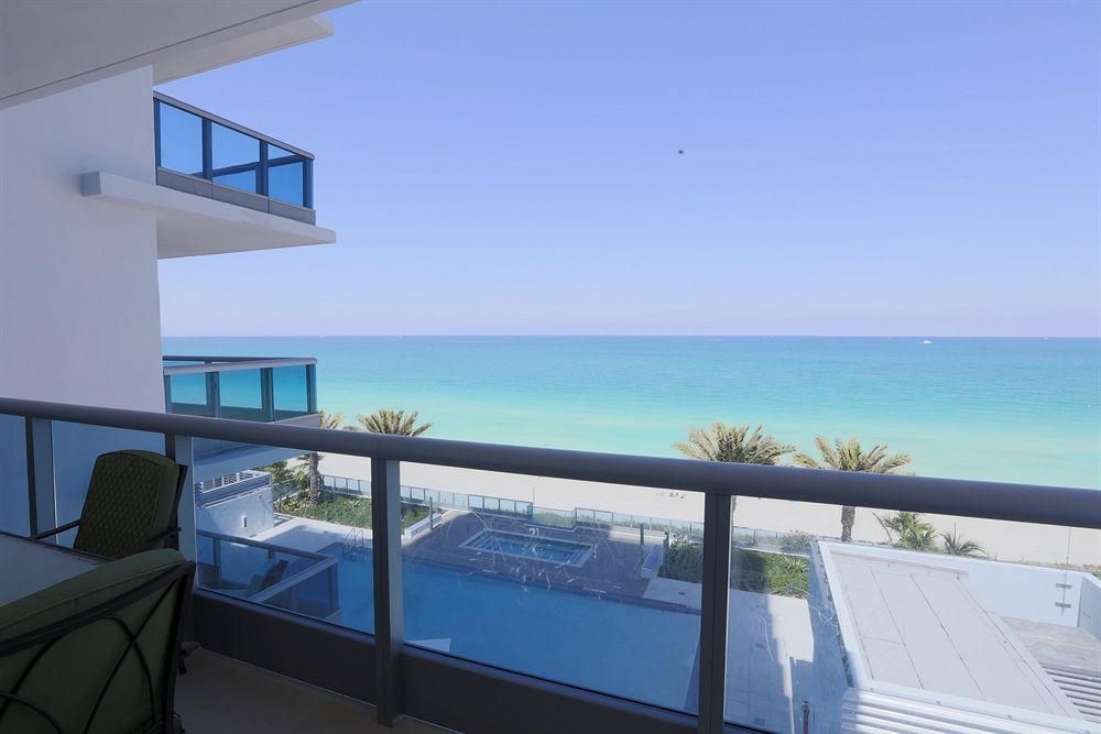 Pelican Stay Furnished Apartments in Monte Carlo Miami Beach1