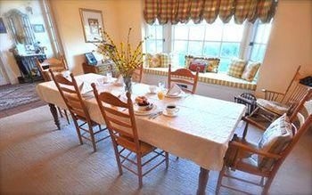 Oleander House2