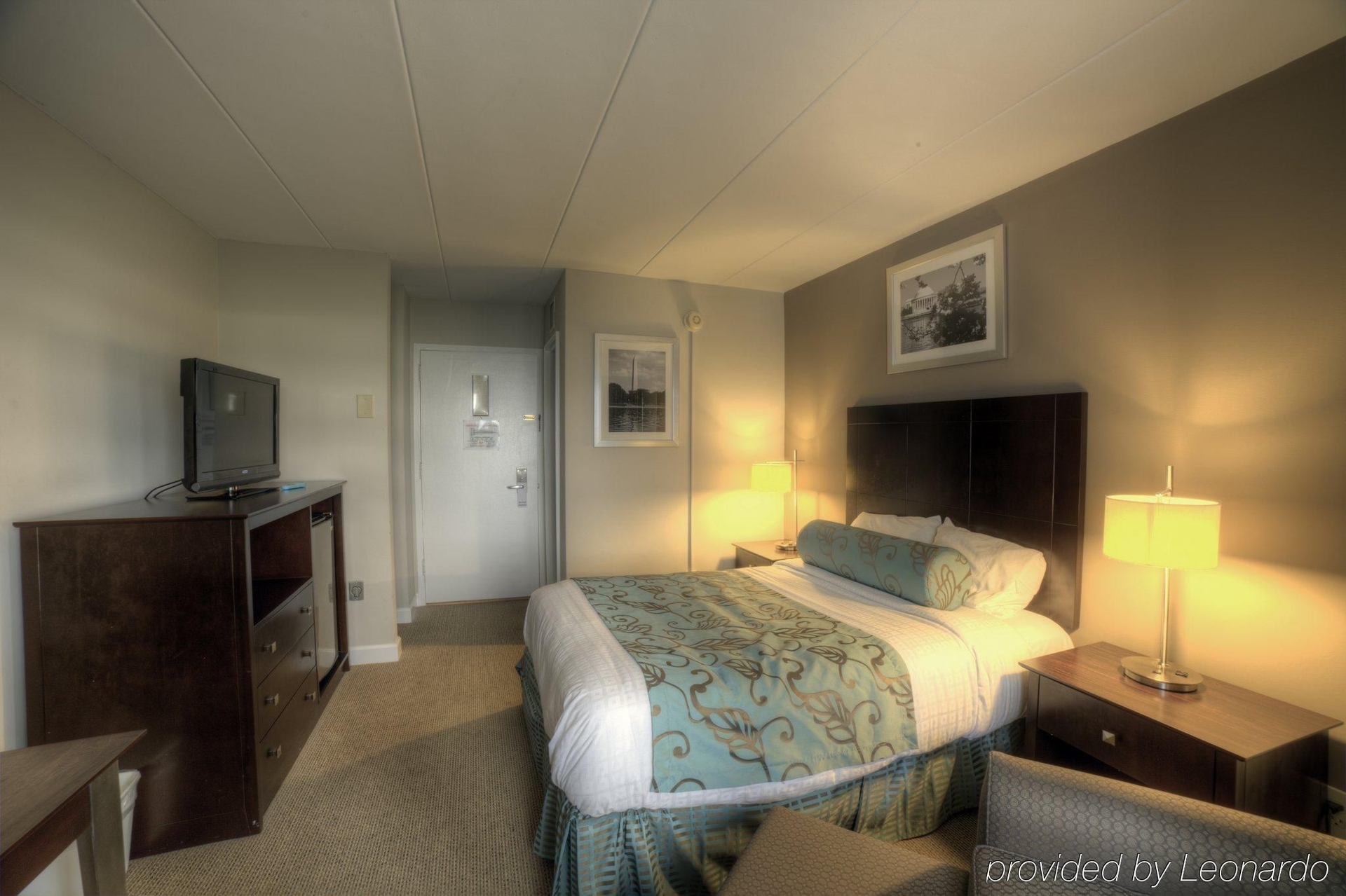 Americana Hotel4