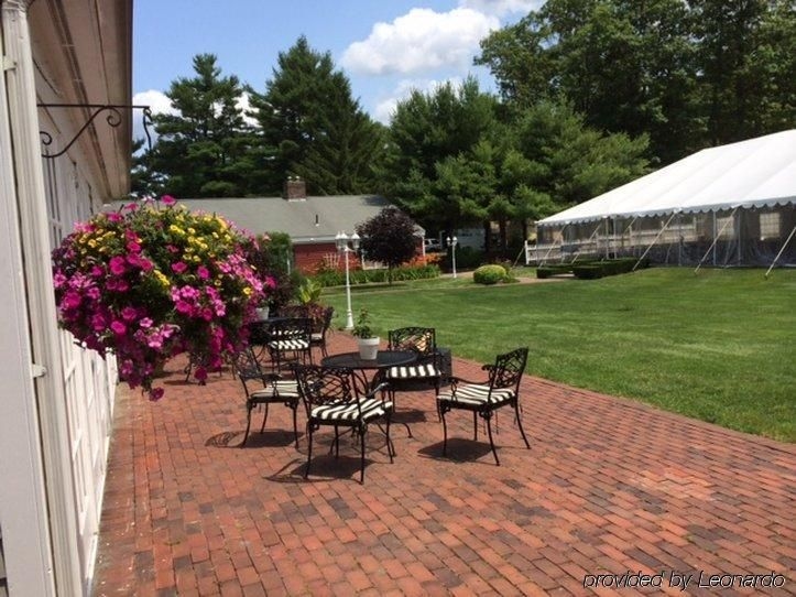 Wachusett Village Inn4