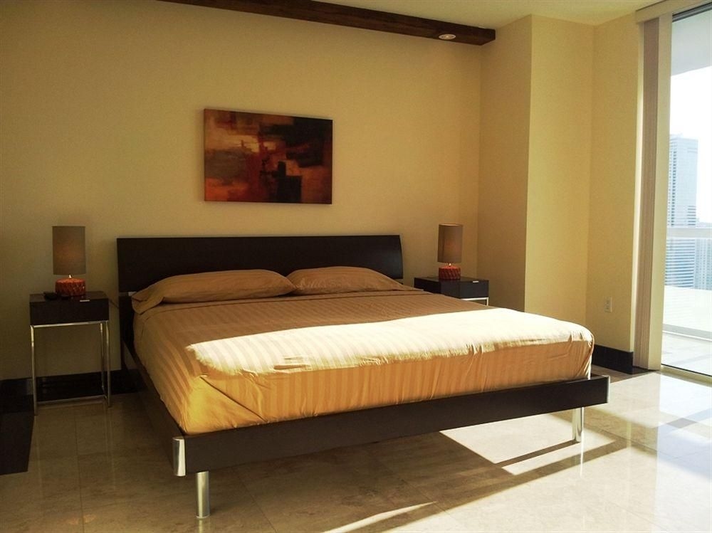Luxury Apartments at 50 Biscayne1