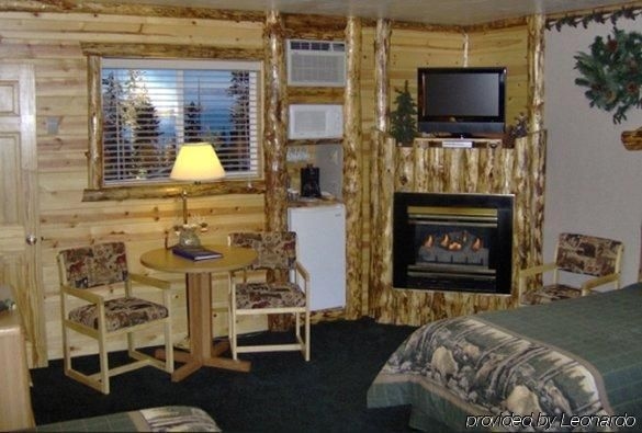 Tahoe Valley Lodge2
