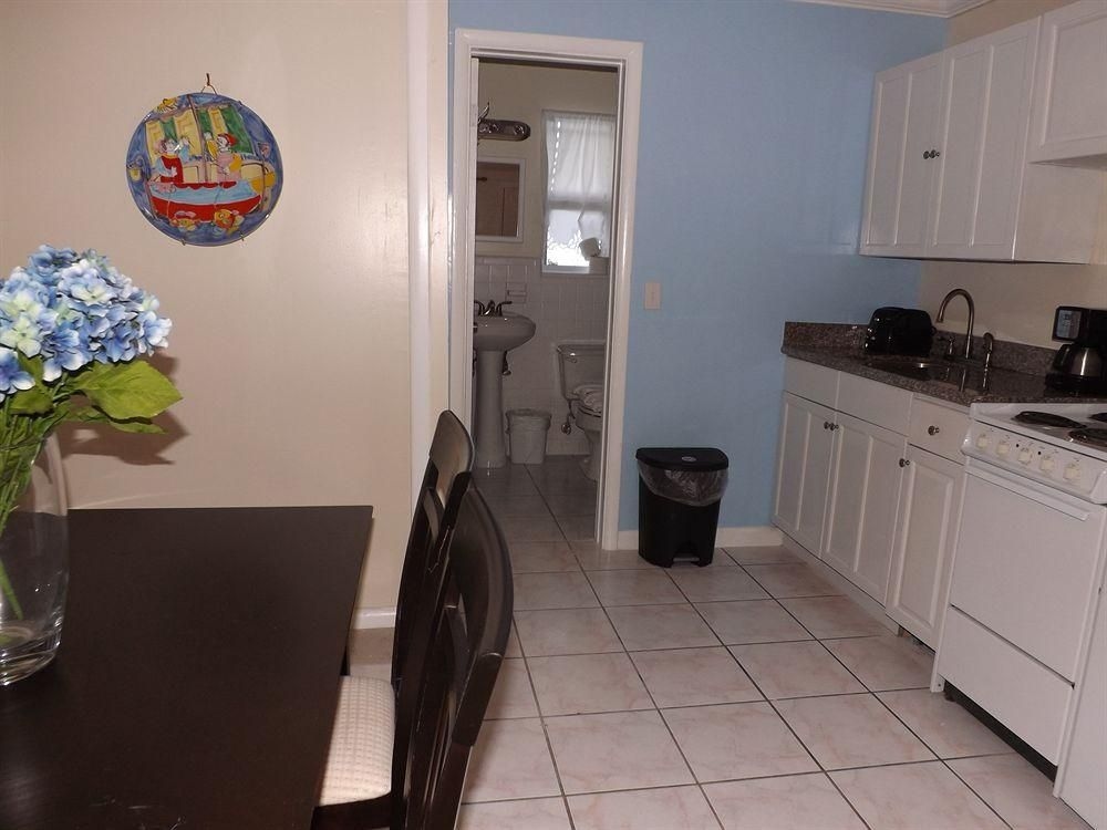 Eamon James Apartments2