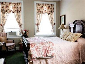 Kenmore Inn4
