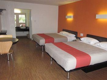 Motel 6 Stephenville1