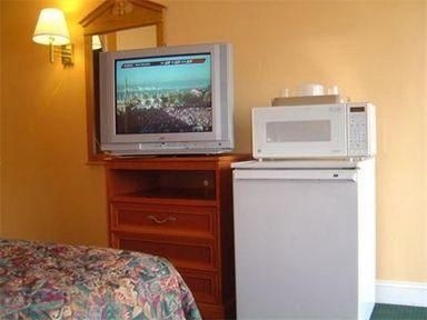 FAIRVIEW INN3