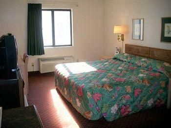Sunset Inn Rolla1