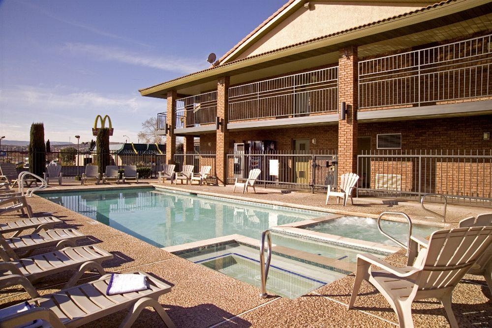 Claridge Inn2