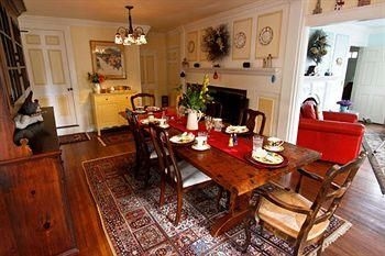 1750 Inn at Sandwich Center1