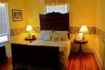 Inn on Church2