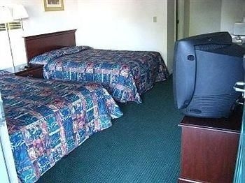 Deluxe Inn0